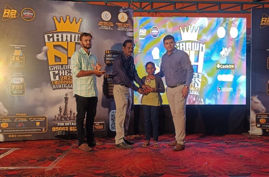 🏆 Hanishakshitha B Wins 1st Prize in Girls at Crown 64 TN State Level Tournament